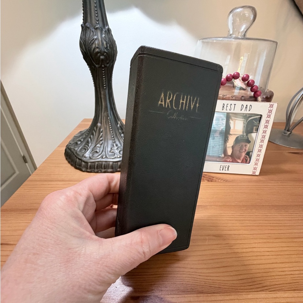 Vintage Archive glasses case